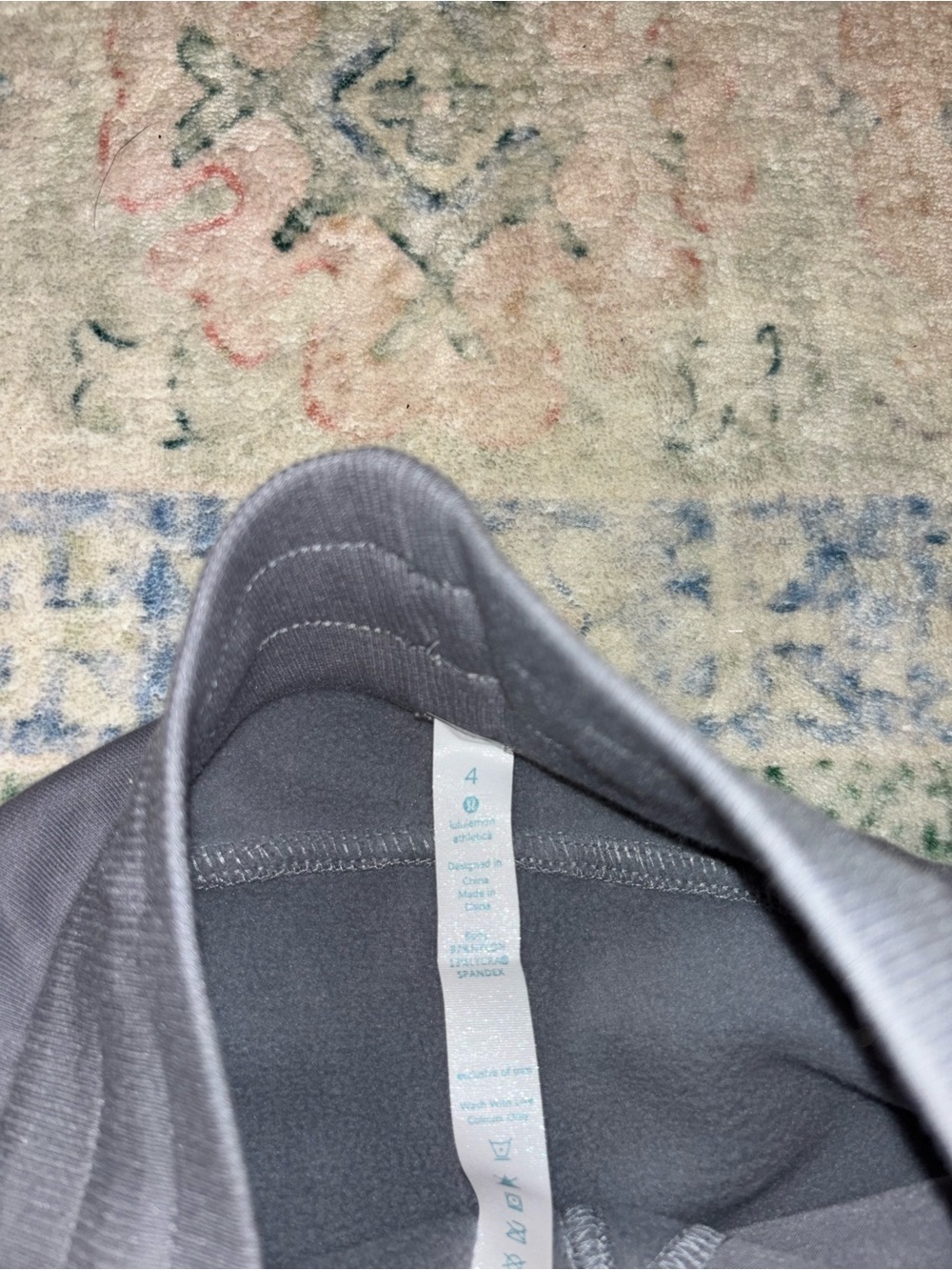 Women’s gray Lululemon lookalike joggers - Picture 2 of 3